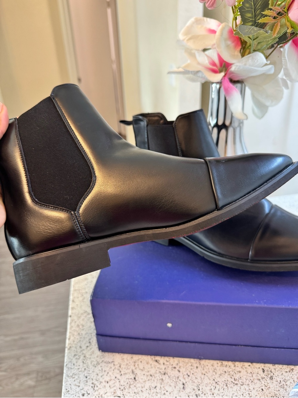Classic Black Leather Chukka Boots with Elastic Gusset